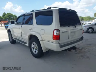 2002 Toyota 4Runner Limited with VIN JT3GN87R929000472, listed as a IAAI auction lot 42018408 with 214,550 mi miles. Bid and sale history available at carsss.com. Image 3.