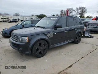 2011 Land Rover Range Rover Sport SC z VIN SALSH2E49BA716717, wystawiony jako Copart lot #86651174 z przebiegiem 138 644 mil mil oraz Szkody całkowita. Historia ofert i sprzedaży dostępna na DreamBid. Obrazek 1.