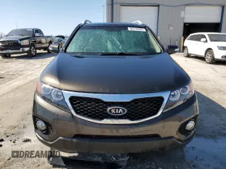 2012 Kia Sorento EX with VIN 5XYKUDA22CG201112, listed as a Copart auction lot 48316305 with 181,177 mi miles and Salvage Title. Bid and sale history available at carsss.com. Image 5.