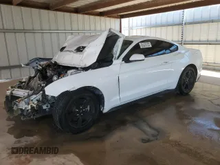 2020 Ford Mustang EcoBoost z VIN 1FA6P8TH9L5100438, wystawiony jako Copart lot #50990864 z przebiegiem Nie podano mil oraz Szkoda całkowita • Salvage title. Historia ofert i sprzedaży dostępna na DreamBid. Obrazek 1.