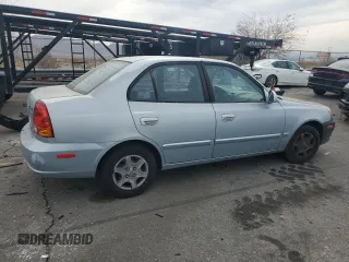 2004 Hyundai Accent GL with VIN KMHCG45C34U567915, listed as a Copart auction lot 43654985 with 141,461 mi miles and Clean Title. Bid and sale history available at carsss.com. Image 3.