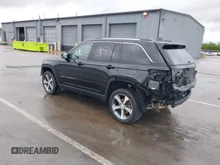 2023 Jeep Grand Cherokee Limited with VIN 1C4RJHBG8PC534059, listed as a IAAI auction lot 42531333 with 27,527 mi miles and . Bid and sale history available at DreamBid. Image 3.
