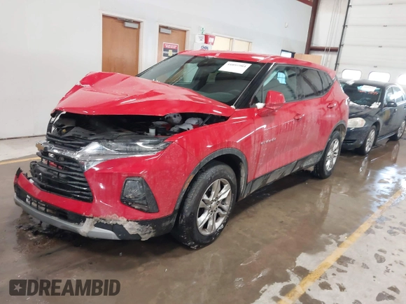 2021 Chevrolet Blazer LT z VIN 3GNKBHRS4MS520813, wystawiony jako IAAI lot #41095904 z przebiegiem 85 184 mil mil oraz . Historia ofert i sprzedaży dostępna na DreamBid. Obrazek 17.