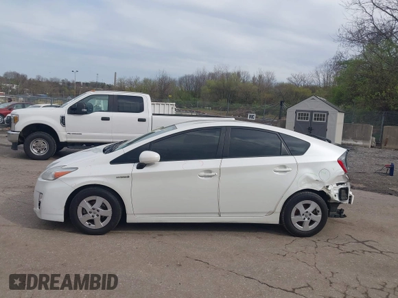2011 Toyota Prius I with VIN JTDKN3DU3B0266401, listed as a IAAI auction lot 41951276 with 222,102 mi miles and . Bid and sale history available at DreamBid. Image 14.