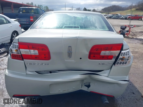 2007 Lincoln MKZ with VIN 3LNHM26T97R631517, listed as a IAAI auction lot 41813657 with 57,725 mi miles and . Bid and sale history available at carsss.com. Image 6.
