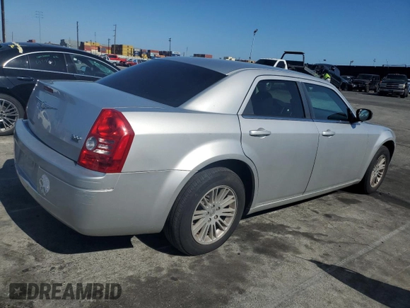 2009 Chrysler 300 LX with VIN 2C3KA43D49H632282, listed as a Copart auction lot 56073165 with 167,346 mi miles and Clean title. Bid and sale history available at DreamBid. Image 3.