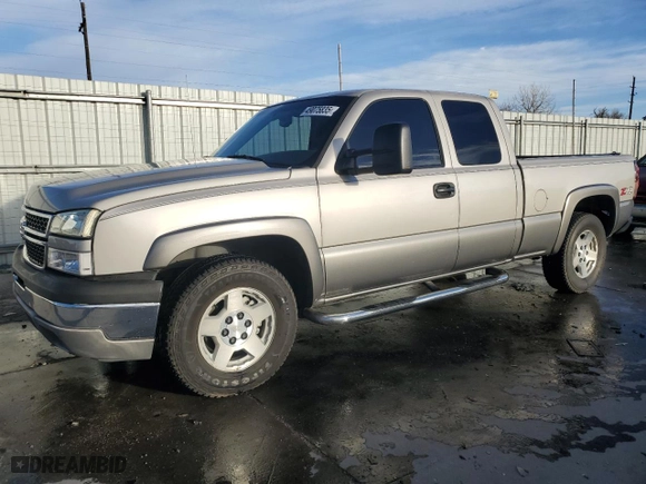 2006 Chevrolet Silverado 1500 LT2 with VIN 1GCEK19B76Z285892, listed as a Copart auction lot 49075835 with 182,265 mi miles and Salvage Title. Bid and sale history available at carsss.com. Image 1.