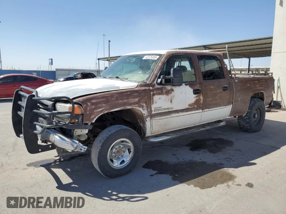 2006 GMC Sierra 2500HD SL with VIN 1GTHK23D26F158546, listed as a Copart auction lot 42225335 with 213,724 mi miles and Salvage title. Bid and sale history available at DreamBid. Image 1.