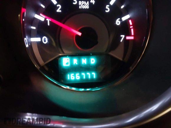 2014 Chrysler 200 LX with VIN 1C3CCBAG1EN158745, listed as a IAAI auction lot 40994879 with 180,000 mi miles. Bid and sale history available at carsss.com. Image 16.