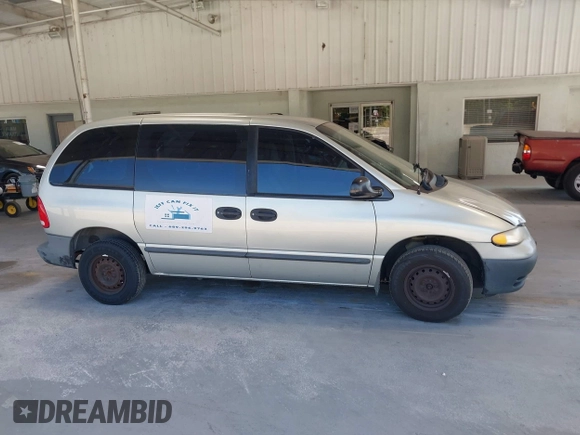 1999 Plymouth Voyager z VIN 2P4FP25B8XR470543, wystawiony jako IAAI lot #42043722 z przebiegiem 175 834 mil mil oraz . Historia ofert i sprzedaży dostępna na DreamBid. Obrazek 13.