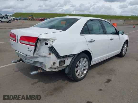 2010 Lincoln MKZ with VIN 3LNHL2GC9AR655745, listed as a IAAI auction lot 41985635 with 134,287 mi miles. Bid and sale history available at carsss.com. Image 4.