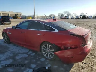 2016 Jaguar XJ R-Sport z VIN SAJWA1C7XG8V94339, wystawiony jako Copart lot #49295085 z przebiegiem 59 931 mil mil oraz Szkoda całkowita • Salvage title. Historia ofert i sprzedaży dostępna na DreamBid. Obrazek 2.