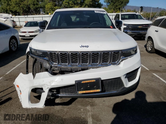 2023 Jeep Grand Cherokee Laredo with VIN 1C4RJGAG5PC610249, listed as a Copart auction lot 81630784 with 43,286 mi miles and Salvage title. Bid and sale history available at DreamBid. Image 5.