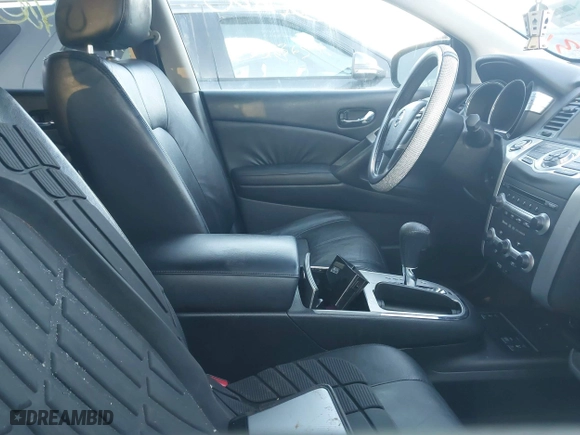 2009 Nissan Murano SL with VIN JN8AZ18WX9W160099, listed as a IAAI auction lot 41577681 with 999,999 mi miles. Bid and sale history available at carsss.com. Image 5.