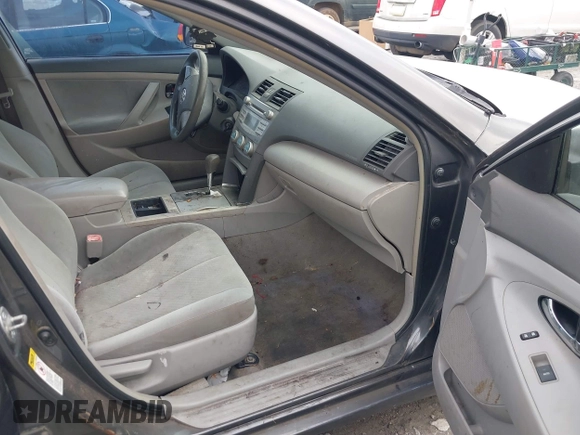 2009 Toyota Camry with VIN 4T4BE46K79R109086, listed as a IAAI auction lot 41640920 with 218,451 mi miles. Bid and sale history available at carsss.com. Image 5.