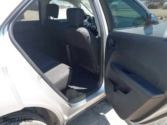 2015 Chevrolet Equinox LT with VIN 2GNALBEK2F1158281, listed as a IAAI auction lot 42042766 with 196,868 mi miles. Bid and sale history available at carsss.com. Image 8.