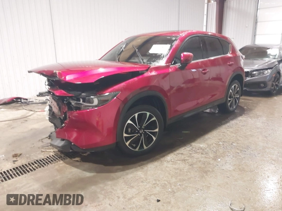 2022 Mazda CX-5 2.5 S Premium Package with VIN JM3KFBDMXN0548912, listed as a IAAI auction lot 41626826 with 33,020 mi miles. Bid and sale history available at carsss.com. Image 18.