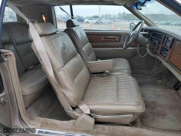 1985 Cadillac Eldorado with VIN 1G6EL5788FE655155, listed as a Copart auction lot 73223134 with 68,676 mi miles and Clean Title. Bid and sale history available at carsss.com. Image 10.
