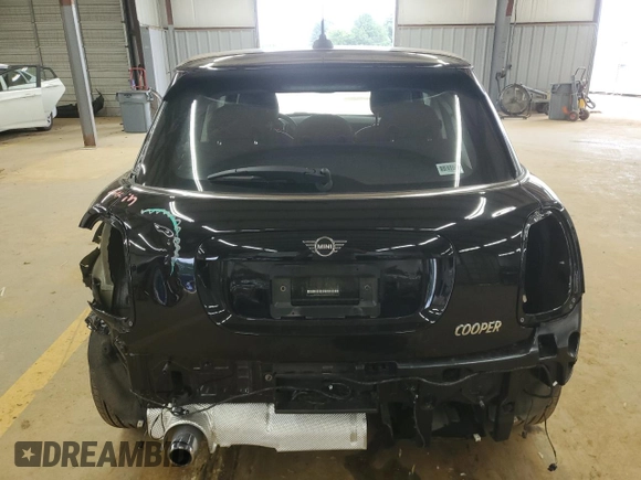 2021 MINI Hardtop 4 Door Oxford Edition with VIN WMWXU7C08M2N79978, listed as a Copart auction lot 61961105 with 29,714 mi miles and Salvage title. Bid and sale history available at DreamBid. Image 6.