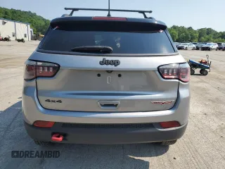 2019 Jeep Compass Trailhawk z VIN 3C4NJDDB2KT667874, wystawiony jako Copart lot #60784475 z przebiegiem 82 426 mil mil oraz Szkoda całkowita • Salvage title. Historia ofert i sprzedaży dostępna na DreamBid. Obrazek 6.