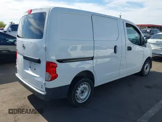 2016 Nissan NV200 S z VIN 3N6CM0KN6GK694378, wystawiony jako IAAI lot #42083804 z przebiegiem Nie podano mil oraz . Historia ofert i sprzedaży dostępna na DreamBid. Obrazek 4.