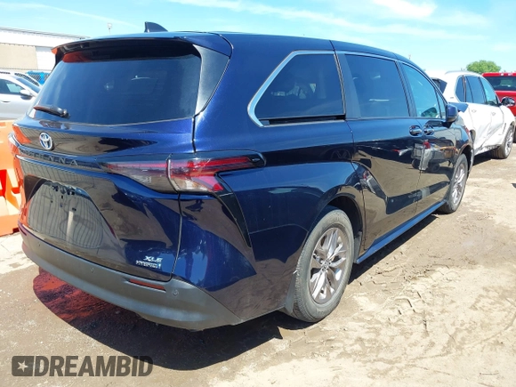 2023 Toyota Sienna XLE z VIN 5TDYSKFC6PS081443, wystawiony jako IAAI lot #42108664 z przebiegiem 30 833 mil mil oraz . Historia ofert i sprzedaży dostępna na DreamBid. Obrazek 4.