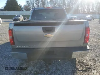 2009 Chevrolet Silverado 1500 LT with VIN 3GCEC23C09G220696, listed as a Copart auction lot 87685625 with 218,931 mi miles and Salvage Title. Bid and sale history available at carsss.com. Image 6.