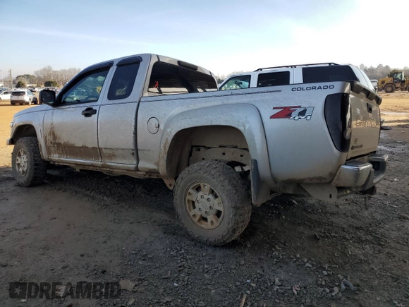 2005 Chevrolet Colorado LS Z71 z VIN 1GCDT196058219751, wystawiony jako Copart lot #43018135 z przebiegiem 280 096 mil mil oraz Szkoda całkowita • Salvage title. Historia ofert i sprzedaży dostępna na DreamBid. Obrazek 2.