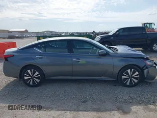2021 Nissan Altima SV with VIN 1N4BL4DV3MN406320, listed as a IAAI auction lot 42086770 with 118,694 mi miles and . Bid and sale history available at DreamBid. Image 13.