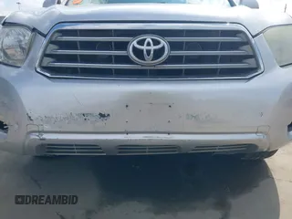 2010 Toyota Highlander Limited с VIN JTEYK3EH8A2097494, выставлен на аукционе IAAI как лот 41516578 с пробегом 216 077 миль миль и . История ставок и продаж доступна на DreamBid. Изображение 17.