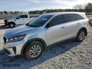2019 Kia Sorento L with VIN 5XYPG4A33KG571473, listed as a Copart auction lot 42719815 with 176,064 mi miles and Salvage Title. Bid and sale history available at carsss.com. Image 1.