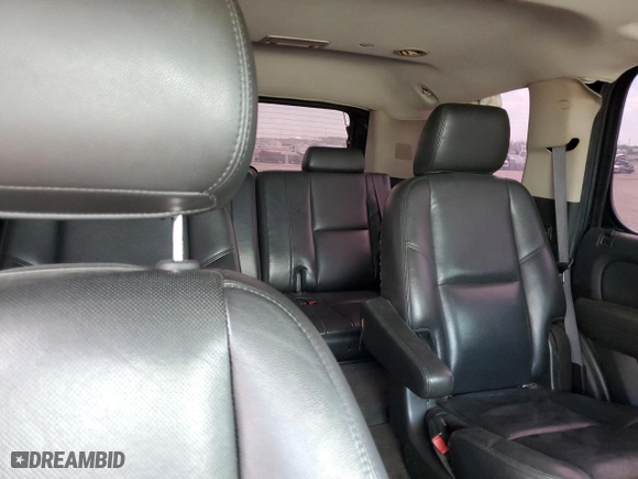 2011 Chevrolet Tahoe LTZ with VIN 1GNSCCE07BR131782, listed as a Copart auction lot 52981165 with 263,958 mi miles and Salvage Title. Bid and sale history available at carsss.com. Image 10.