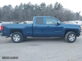 2018 Chevrolet Silverado 1500 LT with VIN 1GCVKREC6JZ114833, listed as a IAAI auction lot 41329038 with 141,394 mi miles. Bid and sale history available at carsss.com. Image 14.
