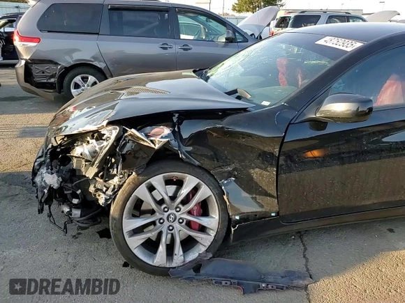 2013 Hyundai Genesis Coupe R-Spec with VIN KMHHT6KD4DU111402, listed as a Copart auction lot 48752935 with 104,119 mi miles and Salvage title. Bid and sale history available at DreamBid. Image 10.