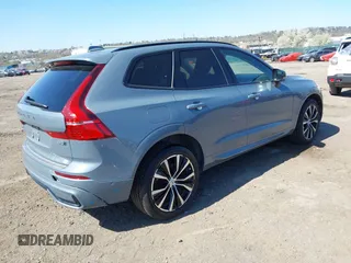 2023 Volvo XC60 Plus Dark Theme with VIN YV4L12RW8P1290213, listed as a IAAI auction lot 41975816 with 7,922 mi miles. Bid and sale history available at carsss.com. Image 4.