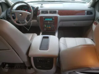 2013 Chevrolet Tahoe LT z VIN 1GNSCBE01DR172941, wystawiony jako Copart lot #51650255 z przebiegiem 110 706 mil mil oraz Szkoda całkowita • Salvage title. Historia ofert i sprzedaży dostępna na DreamBid. Obrazek 8.
