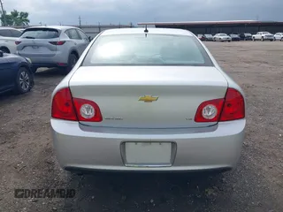 2009 Chevrolet Malibu 1LS with VIN 1G1ZG57B194180787, listed as a IAAI auction lot 42147639 with 48,411 mi miles and . Bid and sale history available at DreamBid. Image 17.