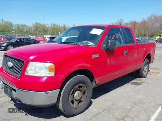 2006 Ford F-150 XLT with VIN 1FTPX14586FA51032, listed as a IAAI auction lot 42147294 with 193,824 mi miles. Bid and sale history available at carsss.com. Image 2.