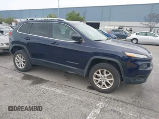 2015 Jeep Cherokee Latitude with VIN 1C4PJMCS2FW538575, listed as a IAAI auction lot 41799474 with 88,197 mi miles and . Bid and sale history available at DreamBid. Image 1.