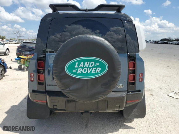 2020 Land Rover Defender S with VIN SALEJ7EX1L2019014, listed as a Copart auction lot 72527514 with 111,702 mi miles and Clean Title. Bid and sale history available at carsss.com. Image 6.