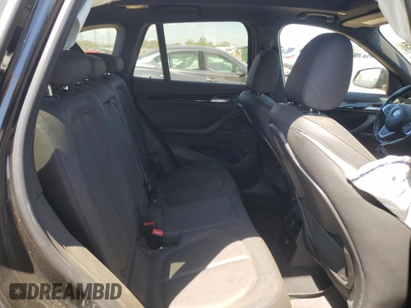 2018 BMW X1 xDrive28i with VIN WBXHT3C38J5K28174, listed as a Copart auction lot 57333385 with 50,064 mi miles and Salvage title. Bid and sale history available at DreamBid. Image 10.