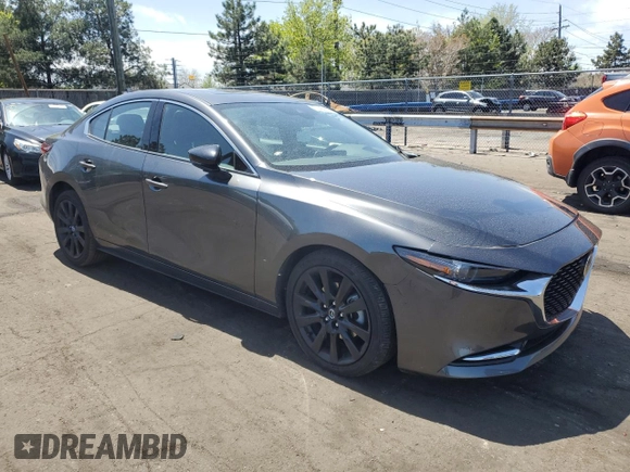2022 Mazda 3 2.5 Turbo z VIN 3MZBPBAY7NM319420, wystawiony jako Copart lot #53494754 z przebiegiem 15 063 mil mil oraz Szkoda całkowita • Salvage title. Historia ofert i sprzedaży dostępna na DreamBid. Obrazek 4.