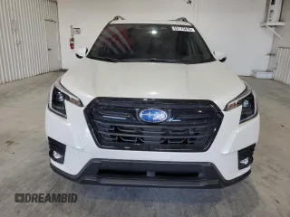 2024 Subaru Forester Limited z VIN JF2SKALC9RH456190, wystawiony jako Copart lot #53175415 z przebiegiem 26 470 mil mil oraz Szkoda całkowita • Salvage title. Historia ofert i sprzedaży dostępna na DreamBid. Obrazek 5.