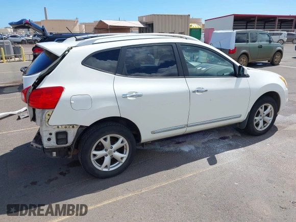 2011 Nissan Rogue SV z VIN JN8AS5MT7BW179433, wystawiony jako IAAI lot #42041364 z przebiegiem 110 197 mil mil oraz . Historia ofert i sprzedaży dostępna na DreamBid. Obrazek 4.