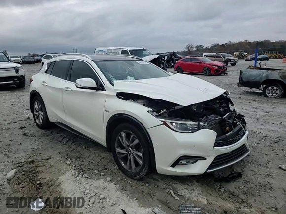 2018 Infiniti QX30 Premium with VIN SJKCH5CP3JA057376, listed as a Copart auction lot 82438634 with 47,412 mi miles and Salvage title. Bid and sale history available at DreamBid. Image 11.