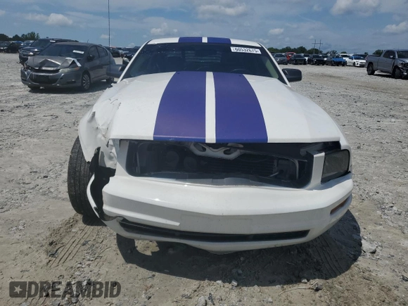 2009 Ford Mustang with VIN 1ZVHT80N095112394, listed as a Copart auction lot 60532675 with 84,856 mi miles and Salvage title. Bid and sale history available at DreamBid. Image 5.