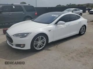 2013 Tesla Model S с VIN 5YJSA1CN5DFP04320, выставлен на аукционе Copart как лот 66276135 с пробегом Не указан миль и Чистый • Clean title. История ставок и продаж доступна на DreamBid. Изображение 1.