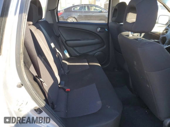 2006 Mitsubishi Outlander SE with VIN JA4LX41F26U014917, listed as a Copart auction lot 79968944 with 110,819 mi miles and Salvage Title. Bid and sale history available at carsss.com. Image 10.