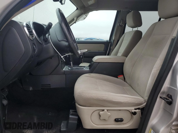 2008 Ford Explorer XLT z VIN 1FMEU63E88UA86923, wystawiony jako Copart lot #59770935 z przebiegiem 140 213 mil mil oraz Szkoda całkowita • Salvage title. Historia ofert i sprzedaży dostępna na DreamBid. Obrazek 7.