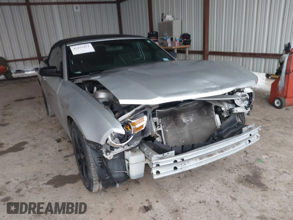 2011 Ford Mustang V6 with VIN 1ZVBP8EMXB5159321, listed as a IAAI auction lot 41451864 with 138,276 mi miles and . Bid and sale history available at DreamBid. Image 1.